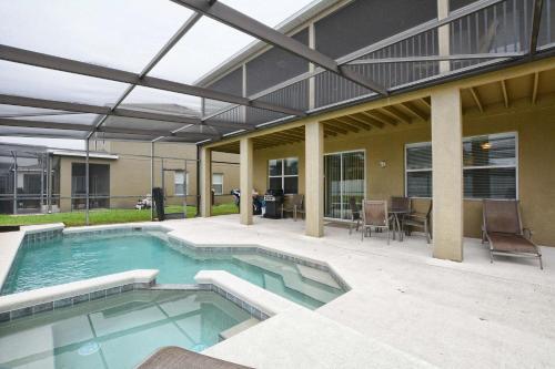 The Shire-5 Bedrooms House W/pool-4703ts