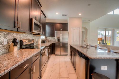 Villa 1612 Moon Valley Drive