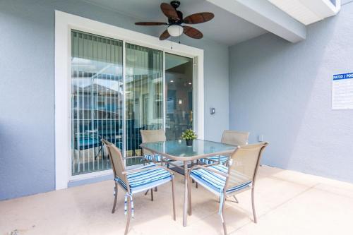 Modern Vacation Single Home With Themed Bedrooms Cg1593