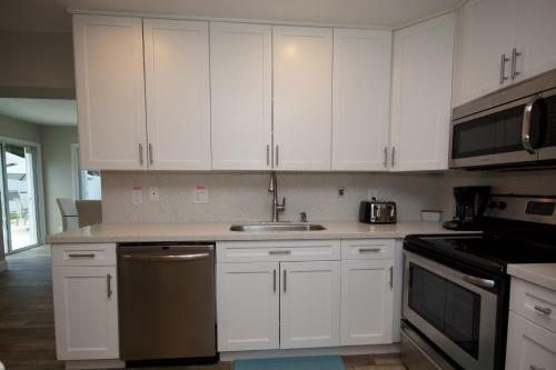 Villa Heated Pool Bungalow Mins From The Beach In Deerfield Beach