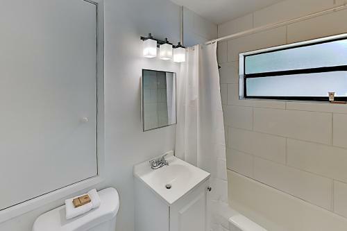 Apartamento Sparkling Getaway - Walk To Deerfield Beach & Eats! Apts