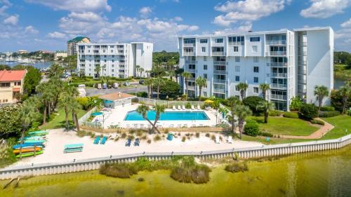 Apartamento Dolphin Point Condo 103b Condo