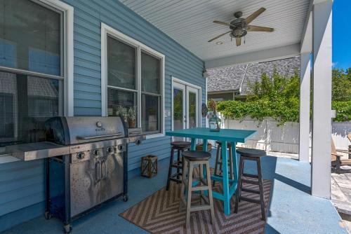 Captain Morgan's - Crystal Beach Subdivision