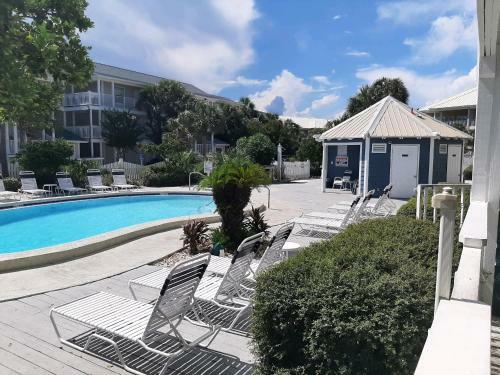 Summer Breeze Condominium 110