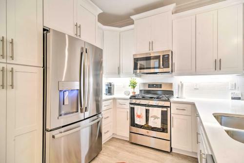 Airy Coastal Casa On Park 6mi To Honeymoon Isle!