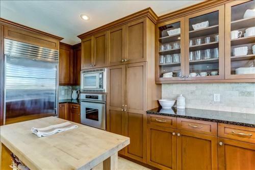 2319 S Fletcher Home Home