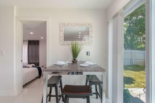 Dania Beach Beauty 3br With Hot Tub