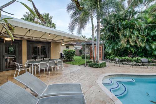 Tropical Hideaway