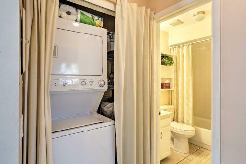Apartamento Chic Hideaway With Pool 5 Mi To Fort Myers Beach!