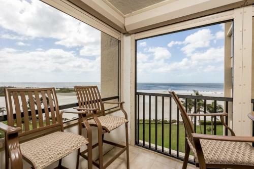 Apartamento Sandarac B610, 2 Bedrooms, Pool Access, Beach Front, Sleeps 4