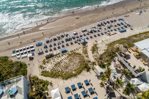 Apartamento Brand New Premium Two Bedroom Condo, Beach Side