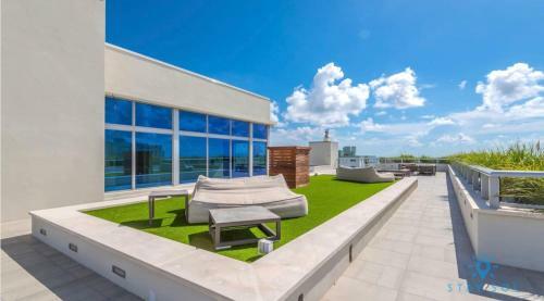 New!! Beachfront Condo Resort - Rooftop Pool