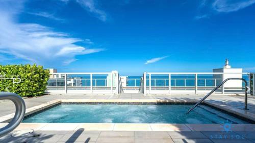 Costa Hollywood Beachfront Rooftop Pool
