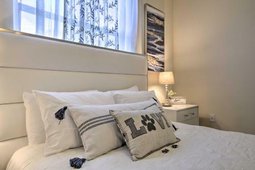 Bright South Florida Getaway Near Parks And Bay