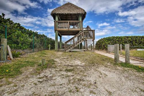 Jensen Beach Home With Hot Tub And Beachfront Tiki Hut