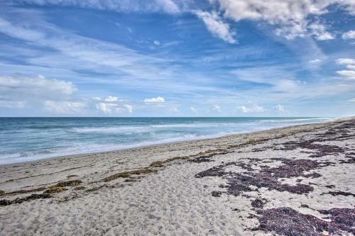 Beautifully Decorated Nettles Island Beach House