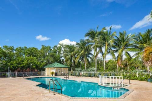 Saint Martin Suite