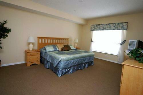 Fantastic 5 Bedroom Retreat At Emerald Island Resort