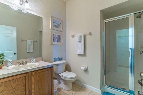 2633 Trafalgar Village
