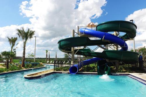 Four Bedrooms W/ Pool Storey Lake Resort 4902