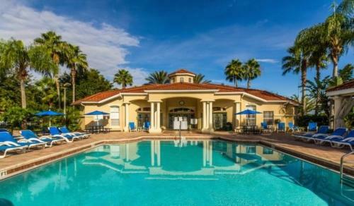 Emerald Oasis Townhouse