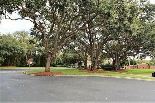 Lake Berkley Resort 4 Bedroom 2 Bath Pool Home