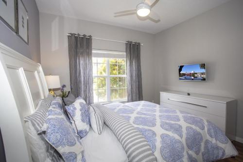 Brand New 5 Bed Villa - Paradise Palms