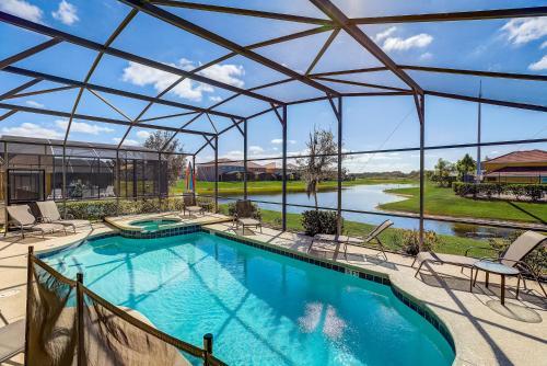 Kissimmee Villa Sleeps 12 Pool Air Con Wifi