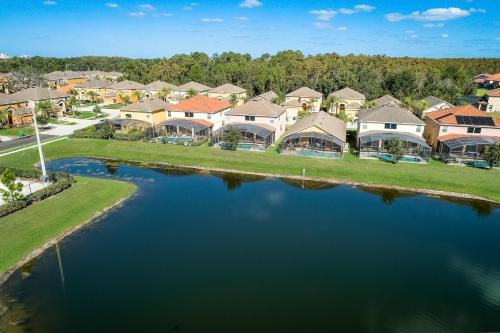 Kissimmee Villa Sleeps 12 Pool Air Con Wifi