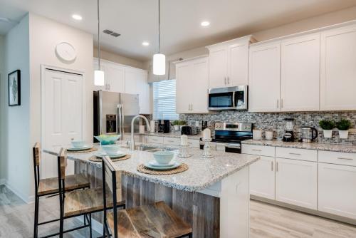 Villa Stunning 5 Bedroom Home At Storey Lake