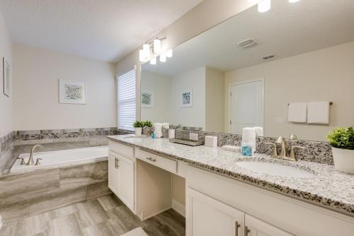 Villa Stunning 5 Bedroom Home At Storey Lake