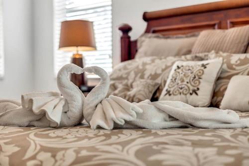 Kissimmee Villa Sleeps 10 Pool Air Con Wifi