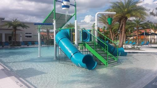 Kissimmee Villa Sleeps 10 Pool Air Con Wifi