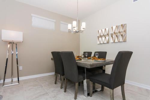 Awesome Apartment At Storey Lake (273067)