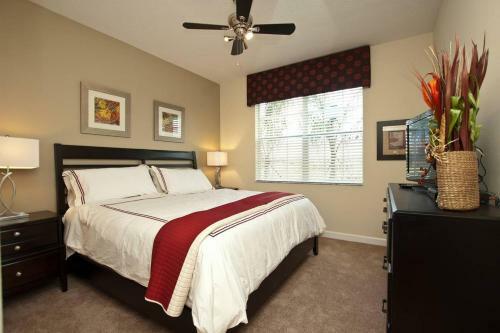 Villa Paradise Palms- 5 Bedroom Pool Home-3102pp