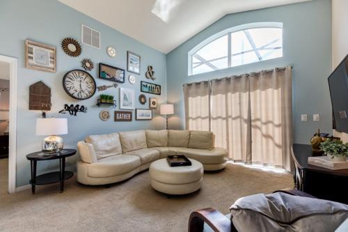 Kissimmee Villa Sleeps 8 Pool Air Con Wifi