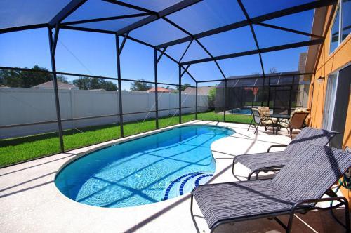 Kissimmee Villa Sleeps 8 Pool Air Con Wifi