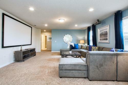 Windsor At Westside-6 Bedrooms House W/pool-3722ww