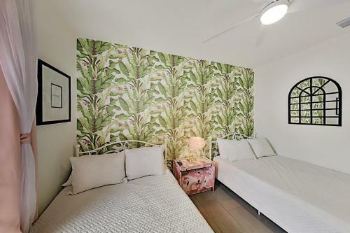 Pineapple Cove - Designer All-suite With Heated Pool Home