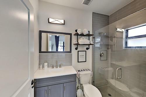 Pineapple Cove - Designer All-suite With Heated Pool Home