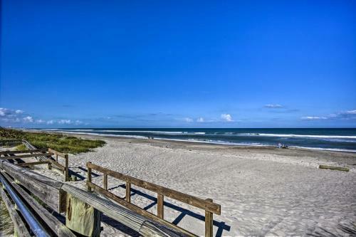Home With Private Pool Less Than 1 Mi To Melbourne Beach