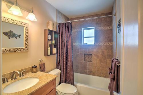 Cozy Naples Home With Lanai - 1 Mi To Bluebill Beach