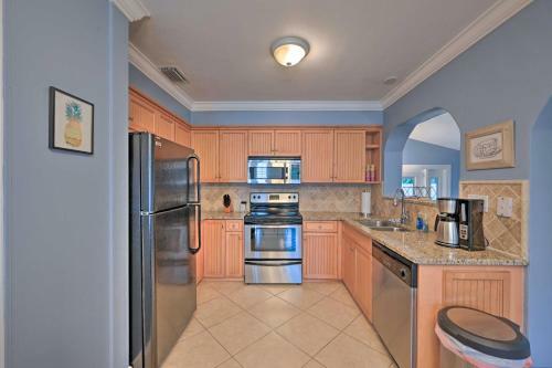 Quiet Naples Cottage With Patio Less Than 1 Mi To Beach