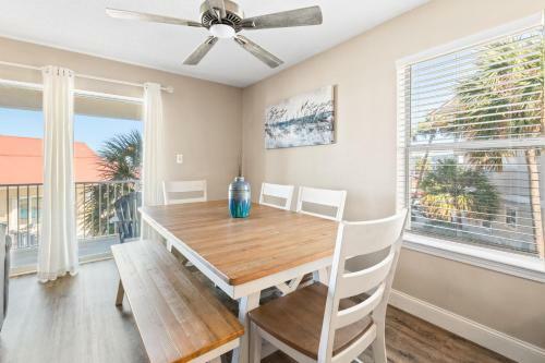 Sunset Harbour Villas 4-423