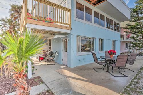 Cozy New Smyrna Beach Apartment - Steps From Beach