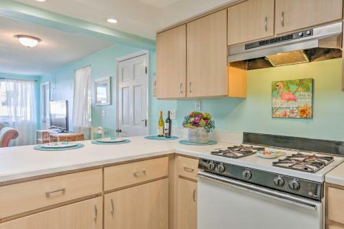 Cozy New Smyrna Beach Apartment - Steps From Beach