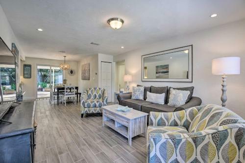 Renovated Home - Steps To New Smyrna Beach!