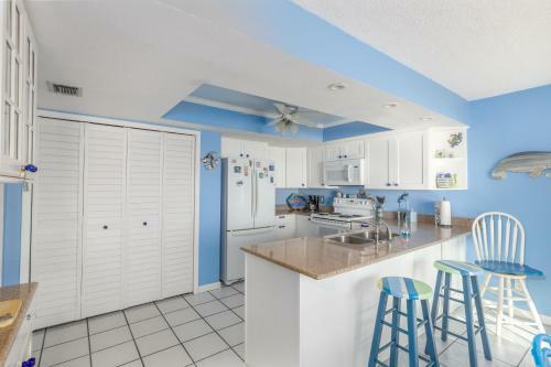 Apartamento 125 Errol By The Sea 2bdrm 2bath Ocean Front Condo