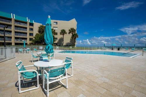 Apartamento 302 Errol By The Sea 2bdrm 2bath Ocean Front Condo