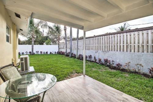 Coastal Townhome With Patio, About 2 Mi To Beach!